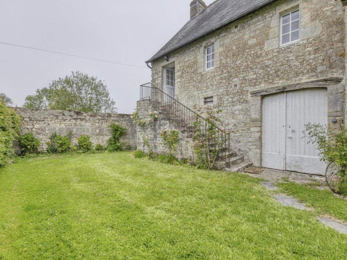 Holiday Home Omaha Beach With Garden Aignerville Exterior photo